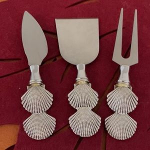 Set of three Seychelles Cheese knives